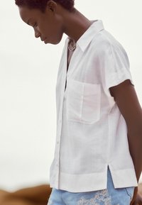 Next SHORT SLEEVE - REGULAR FIT - Košilová halenka  - white