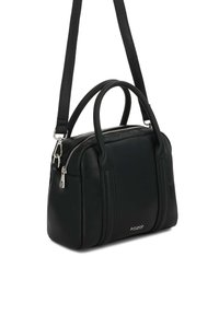 Čierna kožená kabelka s dvoma rúčkami, odnímateľným remienkom, striebornými zipsovými detailmi a vertikálnymi stehmi na prednej strane.