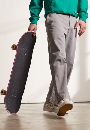 SKATE LOOSE - Pantaloni - cliff grey