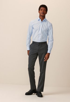 Next, SLIM FIT PLAIN FRONT SMART 2 PACK  - Nohavice chinos - grey