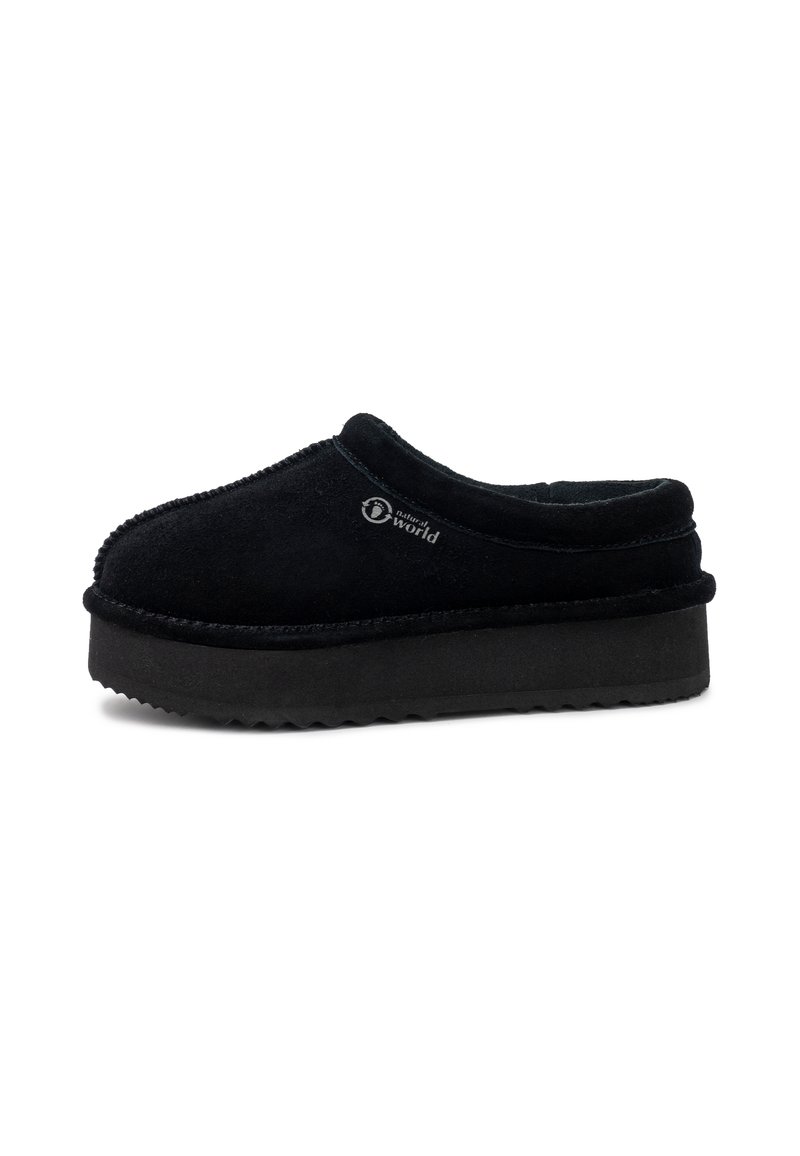 Črne nubuk slip-on čevlje z okroglo konico, obloženim notranjim podplatom in črnim platformnim podplatom, ki ima teksturirano podlago za dober oprijem.