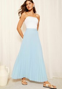 Friends Like These FLOWY REGULAR FIT - Veckad kjol - pale blue