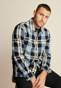 Next TEXTURED CHECK  - Pluus - blue