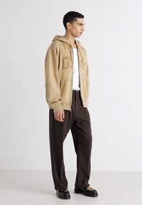 GAP LOGO - Camisola com fecho - mojave