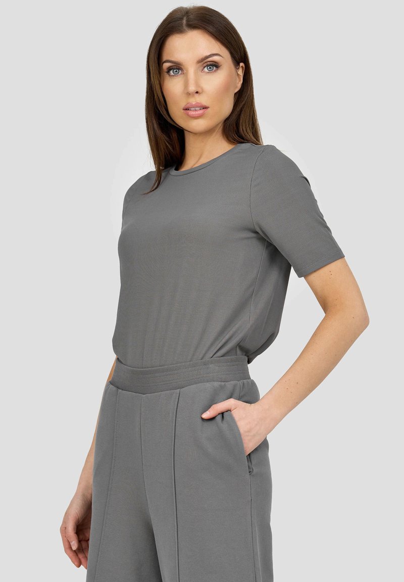 Damen T-Shirts | Cotton Candy WINA T-Shirt basic grey/anthrazit - BN07895 Damen T-Shirts | Cotton Candy WINA T-Shirt basic grey/anthrazit - BN07895