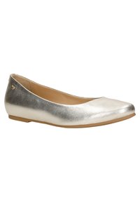 Ballerines argentées métalliques avec un bout rond, texture en cuir lisse, design bas et un accent de marque subtil sur le talon.