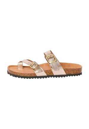 Tan og metallisk pink sandal lavet af syntetiske materialer, med to justerbare stropper med guld spænder og en korksål med tekstureret sål.