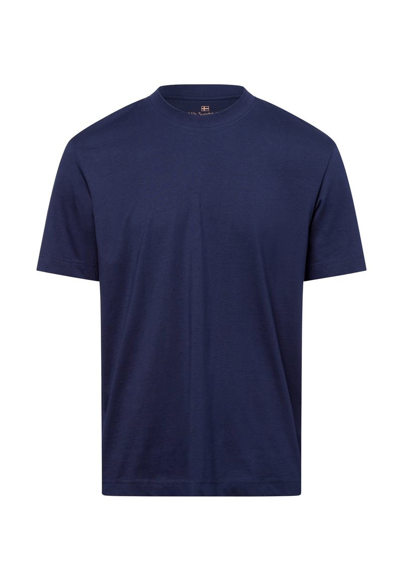 Navy blue short-sleeve T-shirt made of soft cotton. Round neck, straight cut, minimal design, with a smooth texture and no visible patterns.