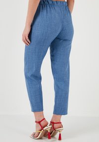LELA REGULAR FIT - Hlače - dark blue