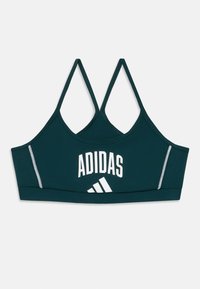 Donkergroene sportbeha met kruislingse banden, wit "ADIDAS" logo, slanke uitstraling en contrasterende grijze stiksels.