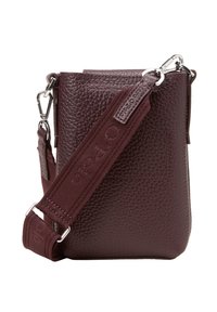 Bordeaux leren schoudertas met een gestructureerd oppervlak, zilveren hardware en een verstelbare stoffen band met het merlogo. Compacte en rechthoekige vorm.