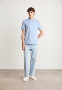 BOSS Polokošeľa - open blue