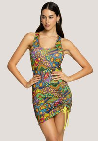 Mini dress colorato e fantasia con scollo a barca, arricciature sul lato e cordoncino regolabile in un giallo vivace.