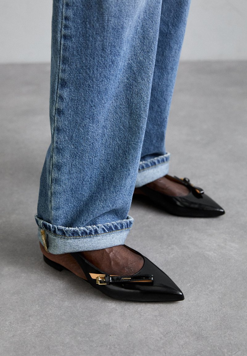 MOSCHINO - Slingback ballet pumps - nero, Enlarge