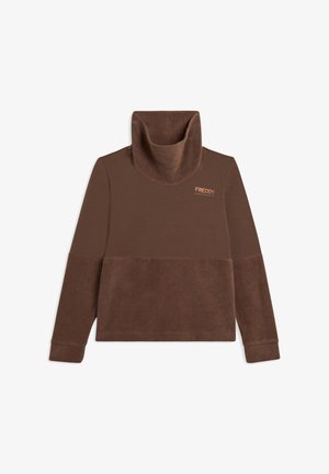 Sudadera marrón con cuello alto, que presenta un diseño de bloques de color y una textura suave. El nombre de la marca "FREDDY" está bordado en naranja.