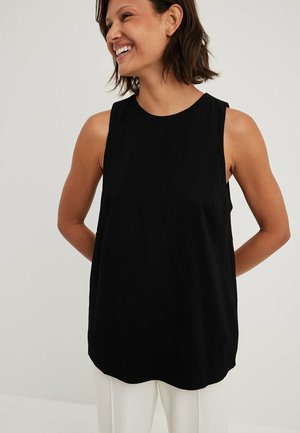 NA-KD STRUKTURIERTES SHELL - Blusa - black