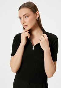 Koton T-Shirt basic - black