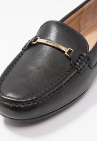 ralph lauren briony leather driver
