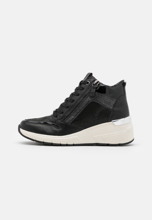 Zapatillas altas - black