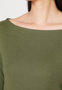 GAP Långärmad tröja - green