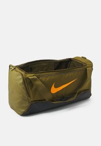 Nike Performance Sporttas - olive flak/black/vivid orange