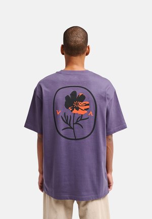 RVCA, - T-shirt z nadrukiem