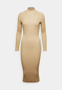 Abito midi lavorato a maglia color beige con righe verticali, collo alto, maniche lunghe e silhouette aderente, caratterizzato da dettagli sottili nella texture.