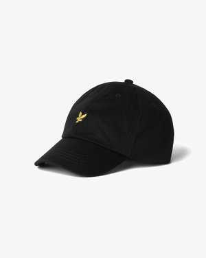 Čierna baseballová čiapka vyrobená z látky s zakriveným okrajom. Na prednej strane je zlatá vyšítaná logo. Na vrchu sú šesť ventilačných otvorov.
