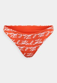 Červené dno bikin s celoplošným bílým rukopisným vzorem, vyrobené z hladkého, elastického materiálu s klasickým nízkým střihem.