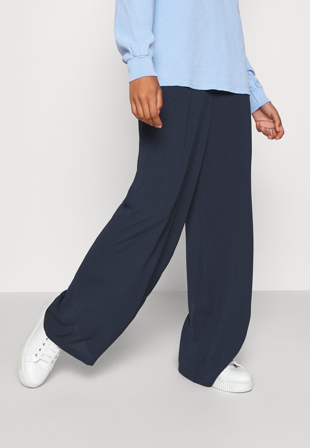 Pantalon au design classique