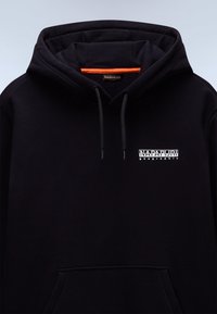 Sweat à capuche noir avec poche avant, cordon de serrage ajustable et petit logo blanc "Napapijri Geographic" sur la poitrine.