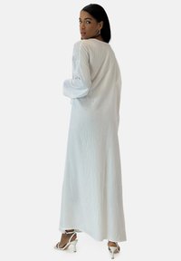 Elara ABAYA ABAYA - Maxikjoler - weiß