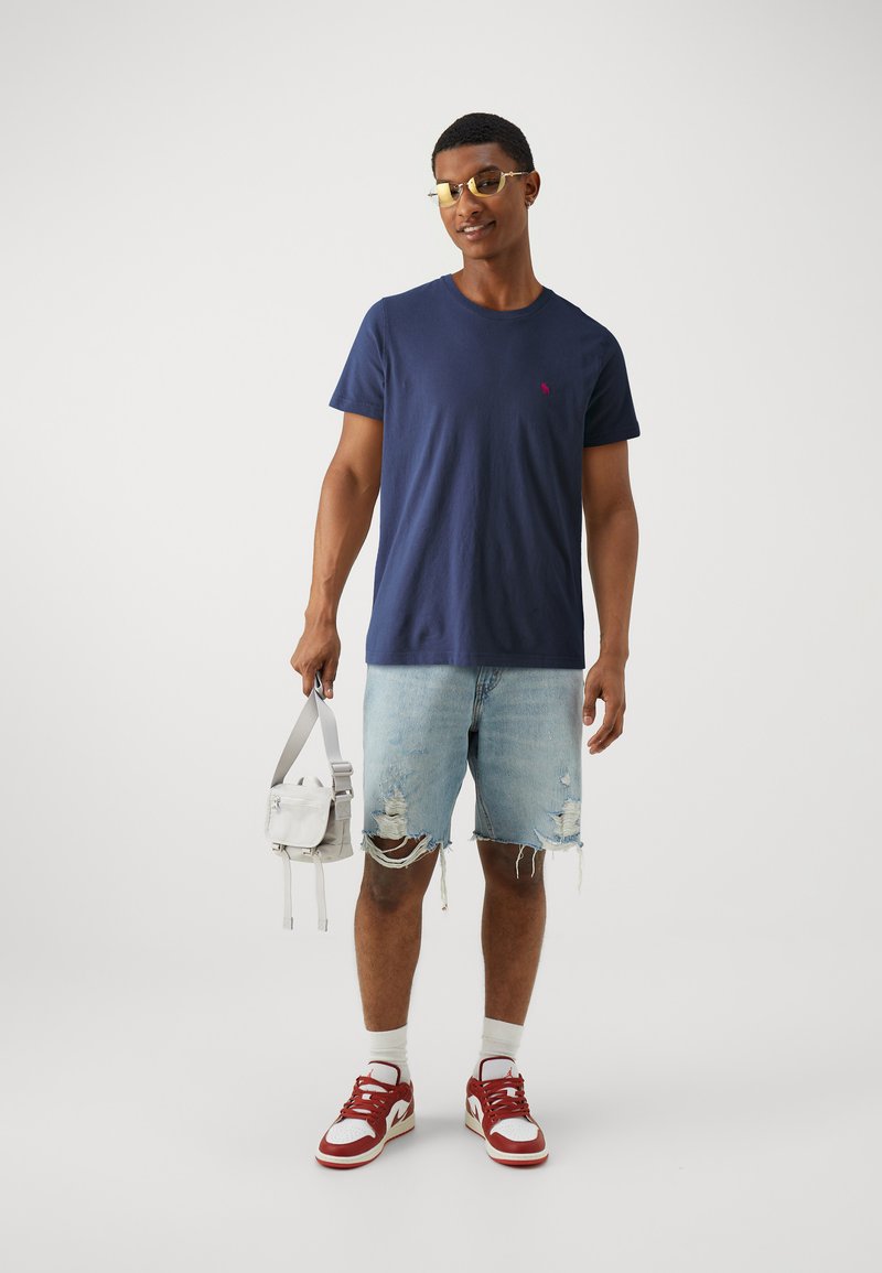 Abercrombie & Fitch ICON CREW TEE 3 PACK - Tricou basic - black/light blue/dark blue