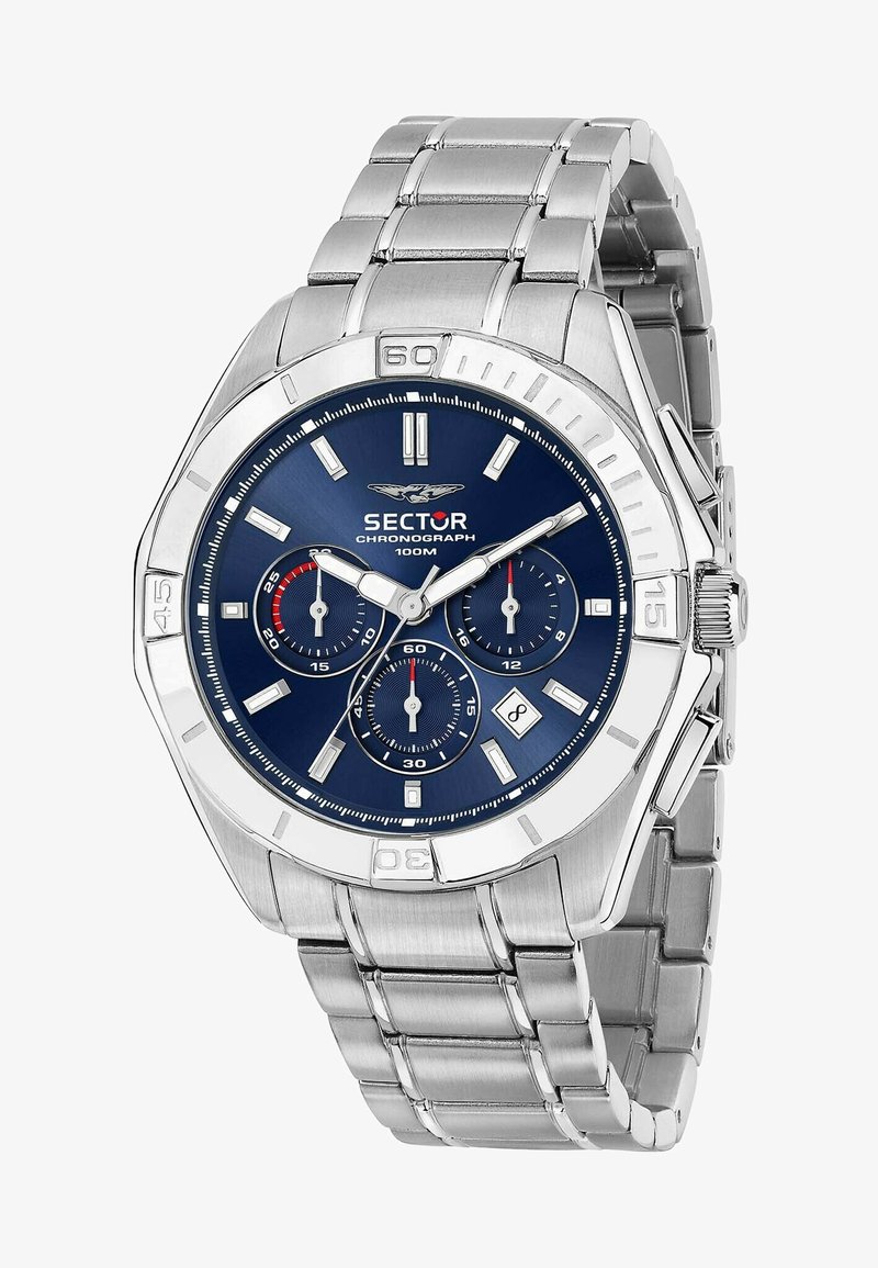 Zilveren roestvrijstalen chronograaf horloge met een marineblauwe wijzerplaat, drie sub-dials en een datumvenster; heeft luminoze zilveren uurmarkeringen.