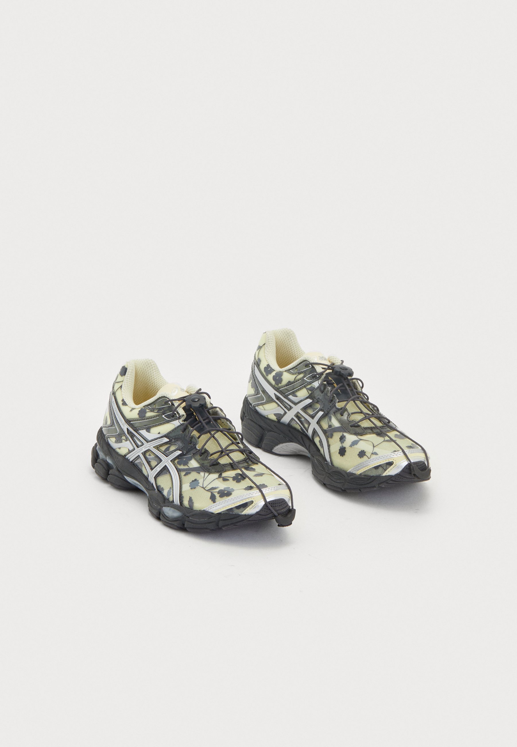 ASICS SportStyle GEL CUMULUS 16 SSCB SIGNATURE SERIES CECILIE 