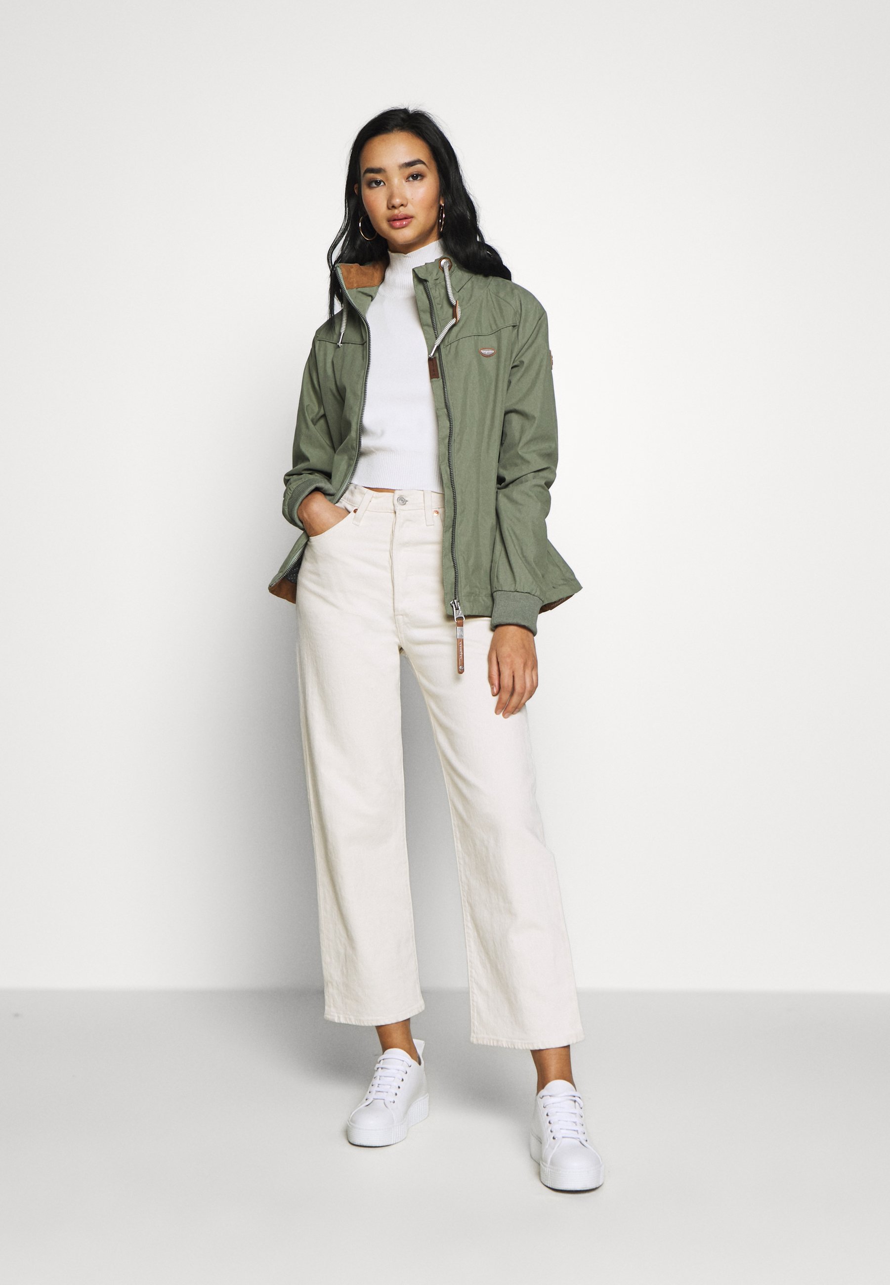 Ragwear APOLI Lett jakke dusty greenlysegrønn Zalando.no Ragwear APOLI Lett jakke dusty greenlysegrønn Zalando.no