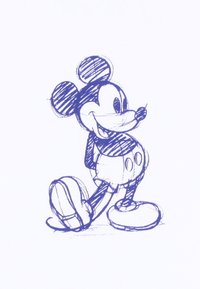 Bozzetto di un topo cartoon con grandi orecchie tonde, che indossa pantaloni rossi, grandi scarpe gialle e un'espressione allegra, delineato in blu.