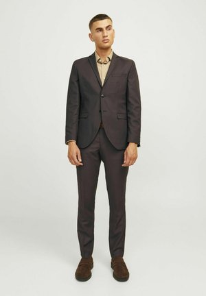 Jack & Jones PREMIUM JPRSOLARIS NOOS SET - Suit - mulch