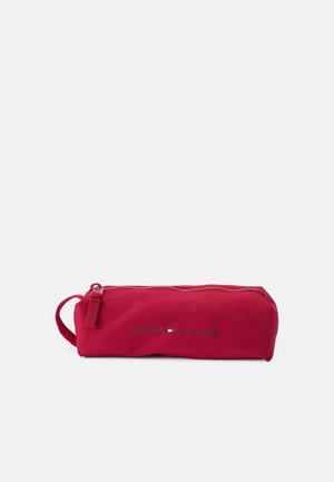ESSENTIAL PENCIL CASE UNISEX - Peresnica - red