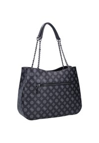Sac tote noir avec des poignées en chaîne argentées, fabriqué à partir d'un matériau texturé comportant un motif répétitif de logos et de formes géométriques.