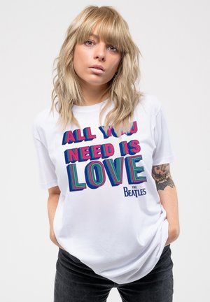 THE BEATLES ALL YOU NEED IS LOVE BOYFRIEND FIT - Print T-shirt - white