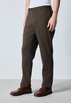 Next, REGULAR FIT  - Trousers - rust brown