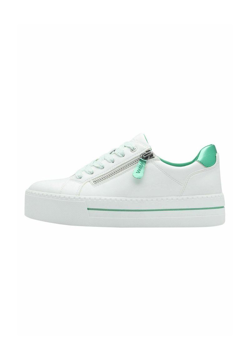 Sneakers platform bianchi con finitura in pelle liscia, dettagli verde menta sul tallone e sulla cerniera, e suola in gomma bianca testurizzata.