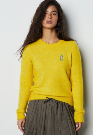 Next REGULAR FIT - EMBROIDERED CREW NECK - Maglione - yellow hot sauce