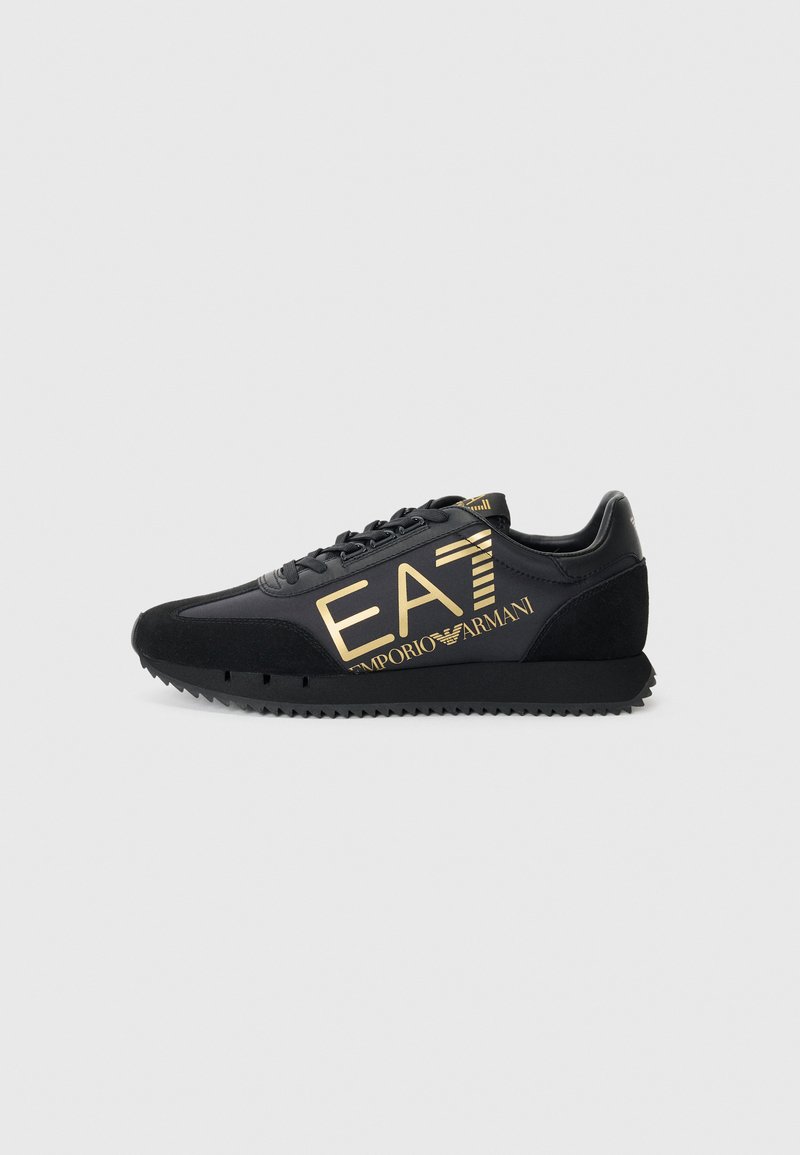 EA7 Emporio Armani - UNISEX - Sporta apavi - triple black/gold-coloured, Palielināt