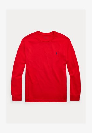 Rotes Langarmshirt mit Rundhalsausschnitt und kleinem blau besticktem Logo auf der linken Brust, flach auf weißem Hintergrund dargestellt.