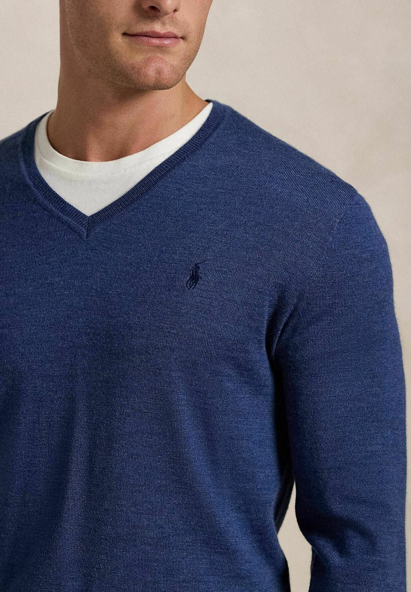 Polo Ralph Lauren SLIM FIT WASHABLE WOOL V-NECK JUMPER - Pullover - indigo