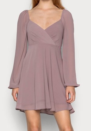 NA-KD Robe de jour - pink