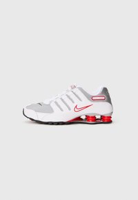 SHOX NZ - Sneaker low - white/metallic silver-coloured/sport red/cool gray/black