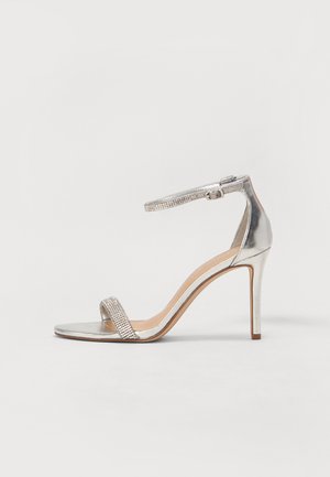 BRAZEN - Sandali con tacco - silver coloured